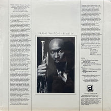 画像をギャラリービューアに読み込む, FRANK WALTON / REALITY