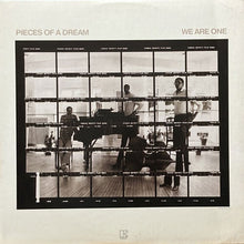 画像をギャラリービューアに読み込む, PIECES OF A DREAM / WE ARE ONE