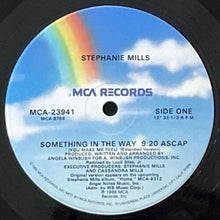 画像をギャラリービューアに読み込む, STEPHANIE MILLS / SOMETHING IN THE WAY (YOU MAKE ME FEEL)/LOVE HASN'T BEEN EASY ON ME