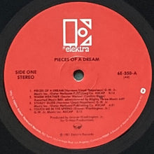 画像をギャラリービューアに読み込む, PIECES OF A DREAM / PIECES OF A DREAM