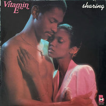 画像をギャラリービューアに読み込む, VITAMIN E / SHARING