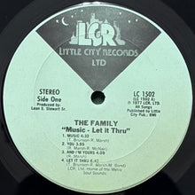 画像をギャラリービューアに読み込む, FAMILY / MUSIC-LET IT THRU