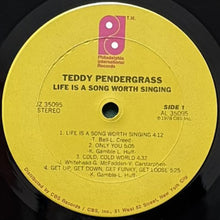 画像をギャラリービューアに読み込む, TEDDY PENDERGRASS / LIFE IS A SONG WORTH SINGING