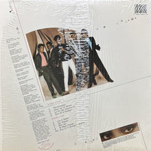 画像をギャラリービューアに読み込む, DEELE / EYES OF A STRANGER