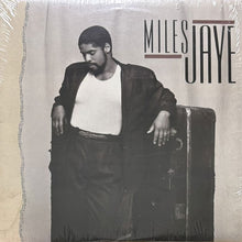 画像をギャラリービューアに読み込む, MILES JAYE / MILES