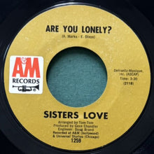 画像をギャラリービューアに読み込む, SISTERS LOVE / ARE YOU LONELY?/RING ONCE