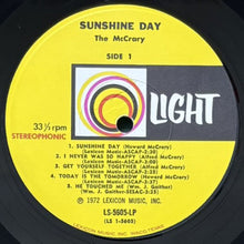 画像をギャラリービューアに読み込む, McCRARY / SUNSHINE DAY