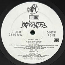 画像をギャラリービューアに読み込む, ARTIFACTS / DYNAMITE SOUL/WHO I AM