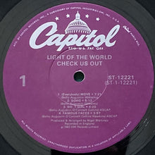 画像をギャラリービューアに読み込む, LIGHT OF THE WORLD / CHECK US OUT