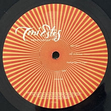 画像をギャラリービューアに読み込む, TONI ESTES / TWO ELEVEN