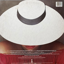 画像をギャラリービューアに読み込む, GWEN GUTHRIE / PORTRAIT