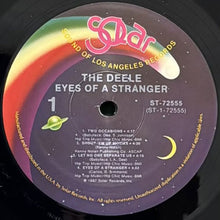 画像をギャラリービューアに読み込む, DEELE / EYES OF A STRANGER
