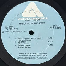 画像をギャラリービューアに読み込む, HARVEY MASON / MARCHING IN THE STREET
