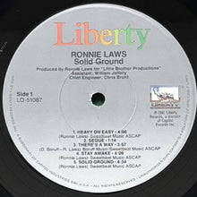画像をギャラリービューアに読み込む, RONNIE LAWS / SOLID GROUND
