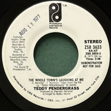 画像をギャラリービューアに読み込む, TEDDY PENDERGRASS / THE WHOLE TOWN&#39;S LAUGHING AT ME

