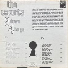 画像をギャラリービューアに読み込む, ESCORTS / 3 DOWN 4 TO GO
