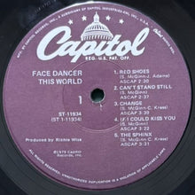 画像をギャラリービューアに読み込む, FACE DANCER / THIS WORLD

