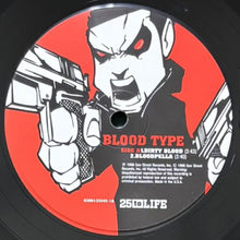 画像をギャラリービューアに読み込む, TRAGEDY KHADAFI / BLOOD TYPE
