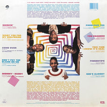 画像をギャラリービューアに読み込む, 4 BY FOUR / 4 BY FOUR
