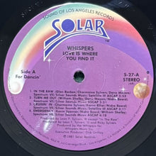 画像をギャラリービューアに読み込む, WHISPERS / LOVE IS WHERE YOU FIND IT
