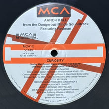 画像をギャラリービューアに読み込む, AARON HALL / CURIOSITY
