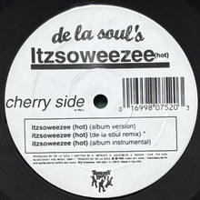 DE LA SOUL MORE SUPA SWEET ZHANE リミックス Three voices. One legacy. De La Soul ReAction Figures — Posdnuos