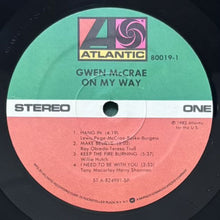 画像をギャラリービューアに読み込む, GWEN McCRAE / ON MY WAY
