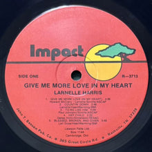 画像をギャラリービューアに読み込む, LARNELLE / GIVE ME MORE LOVE IN MY HEART
