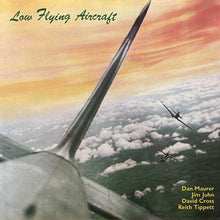 画像をギャラリービューアに読み込む, LOW FLYING AIRCRAFT / S/T
